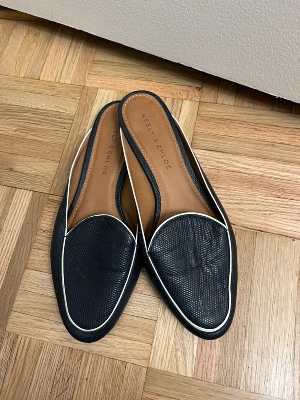 Neely and Chloe Tuckernuck Leather Slides